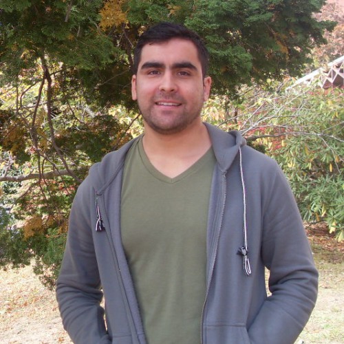 Graduate Student Ernesto Caceres-Valenzuela